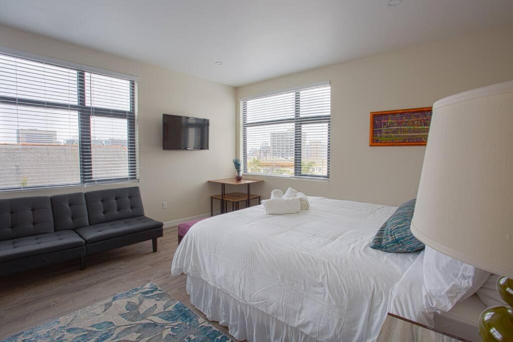 Modern, Luxurious And Prime Location All In One San Diego Exterior photo
